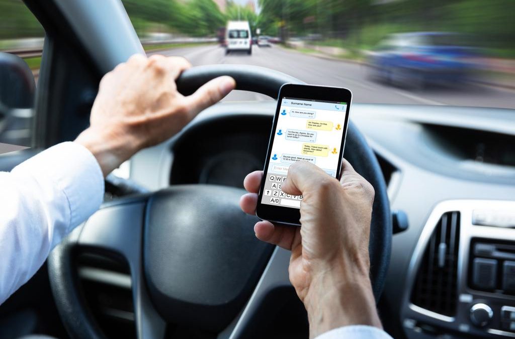 Quarter of Gen Zers feel urge to check their phones after just 15 minutes of driving